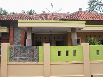 RUMAH TINGGAL DI JAWA TENGAH